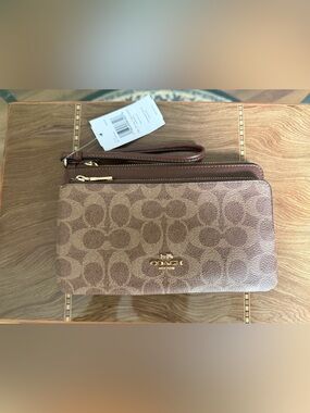 Coach Double Zip Wristlet – Brown Signature Canvas (NEW w/ Tags)